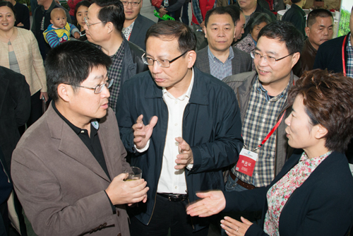 2014年11月，副省长朱从玖、浙江省农业厅厅长史济锡等领导高度评价缙云黄茶